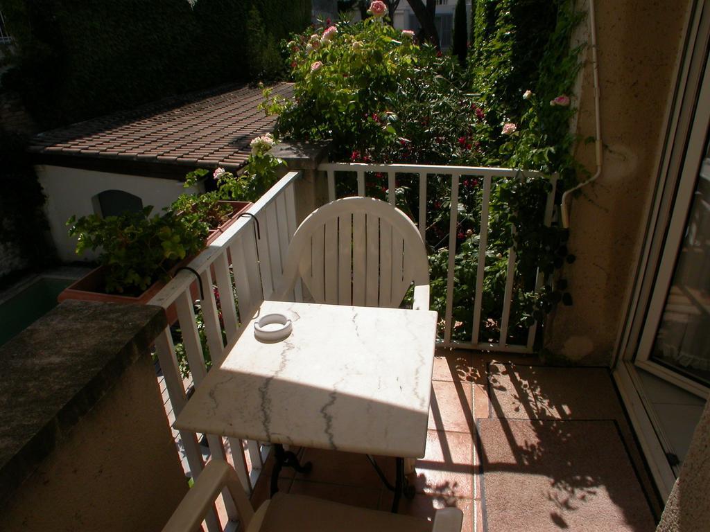 Apartments La Madeleine アヴィニョン 部屋 写真