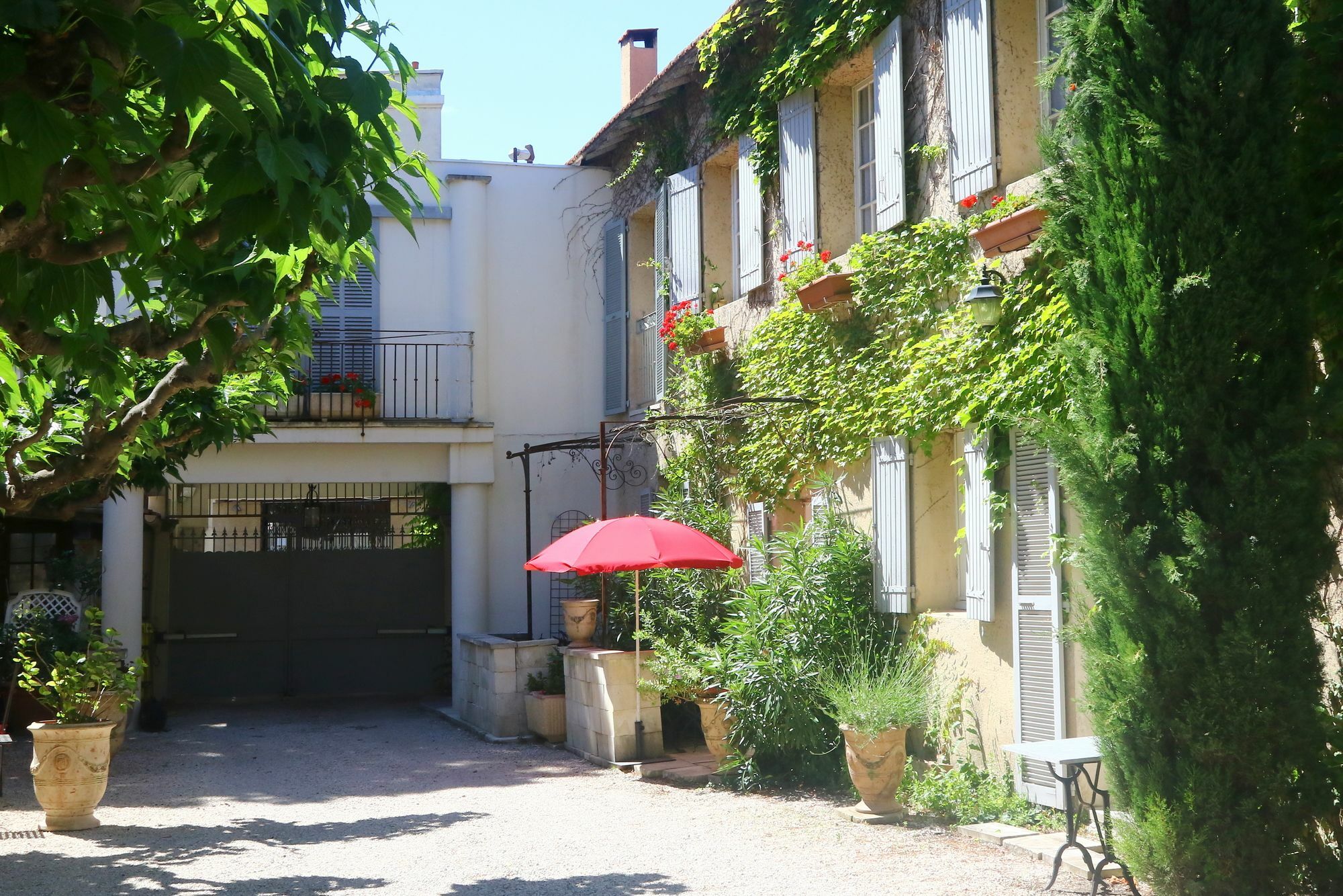 Apartments La Madeleine アヴィニョン エクステリア 写真